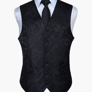 Black Pasiley vest